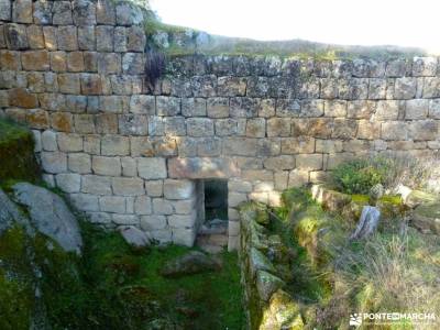 Ciudad de Vascos-Dolmen de Azután;senderismo en madrid grupos club trekking madrid gratis